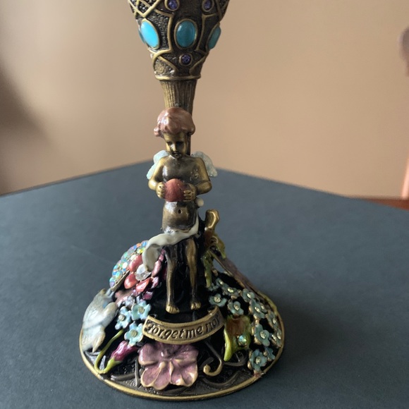 Kirks Folly forget-me-not angel gem-studded goblet. Rare, collectible.❣️ - Picture 10 of 12